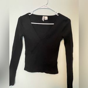 h&m long sleeve black criss cross